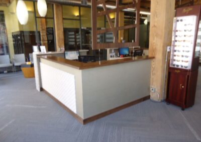 Plastic laminate desk with Soelburg panels for Metro Eye.